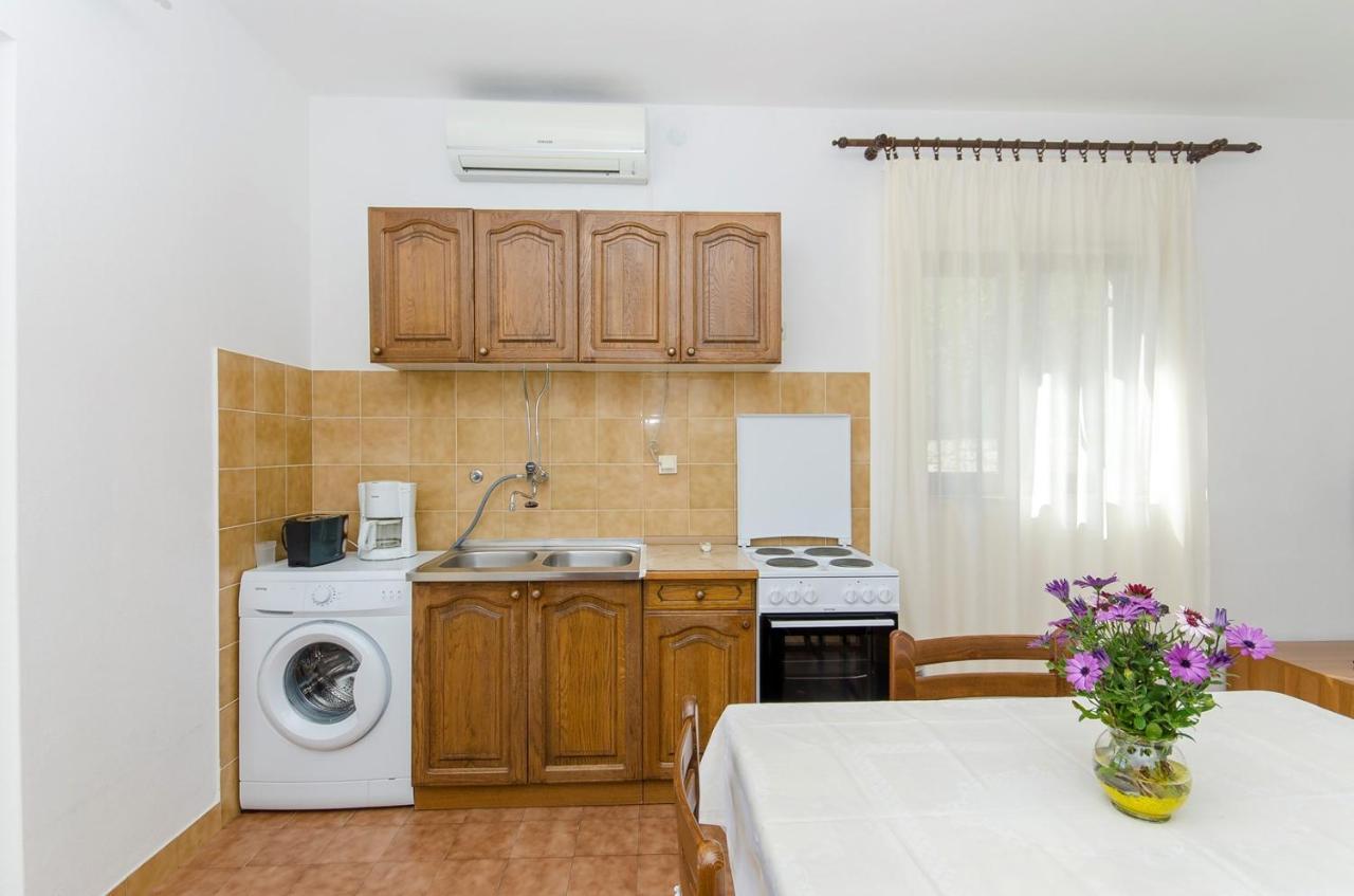 Apartments Goran Postira Εξωτερικό φωτογραφία