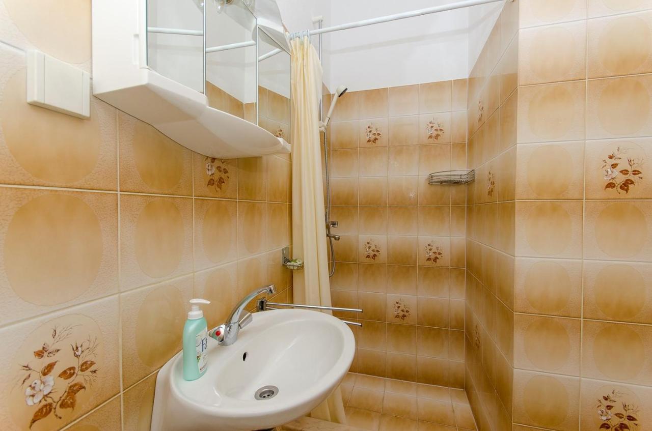 Apartments Goran Postira Εξωτερικό φωτογραφία