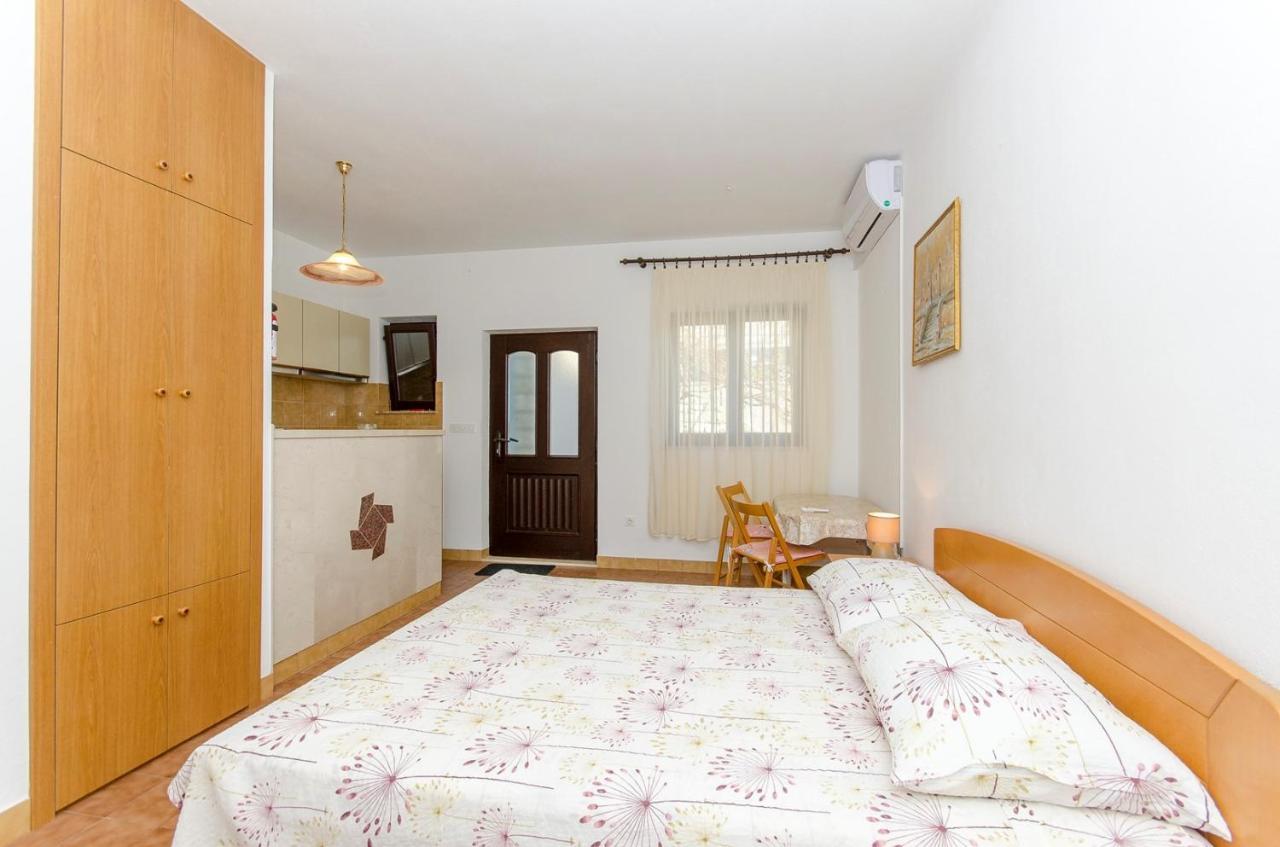 Apartments Goran Postira Εξωτερικό φωτογραφία